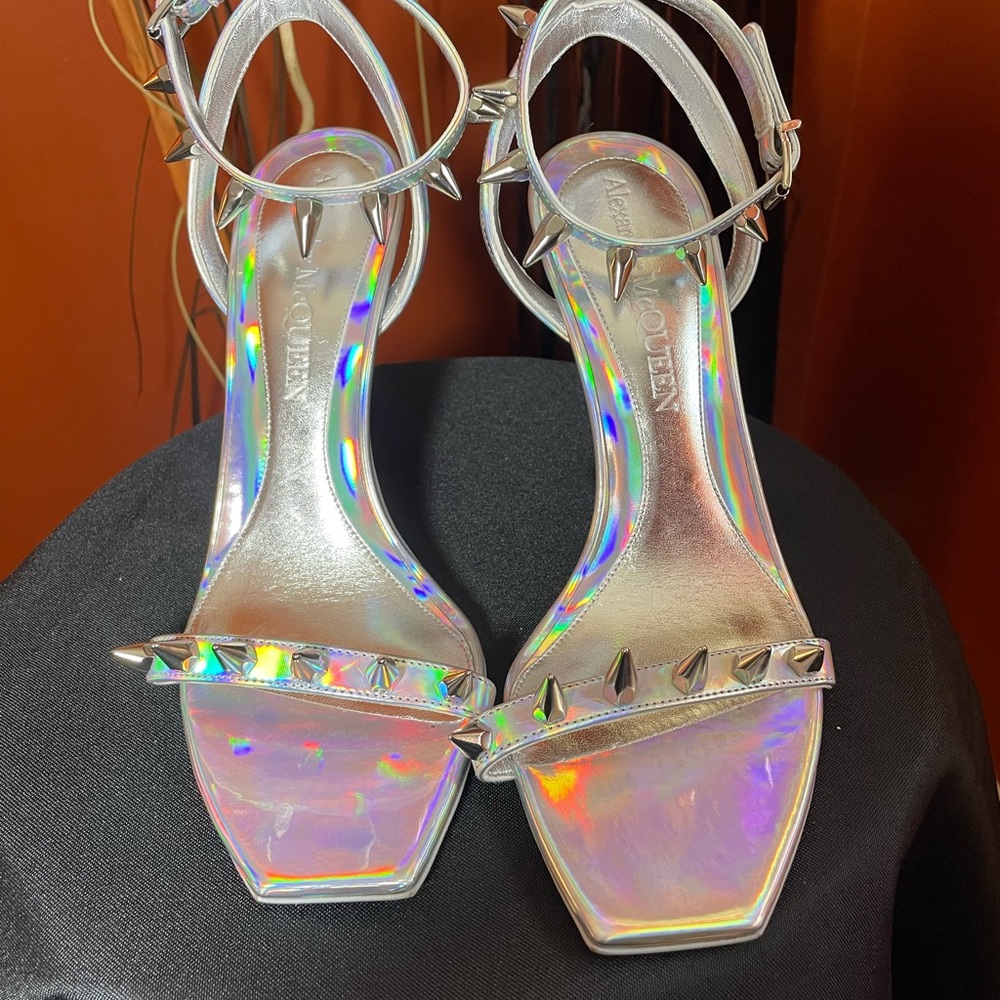 Alexander McQueen Studded 40
